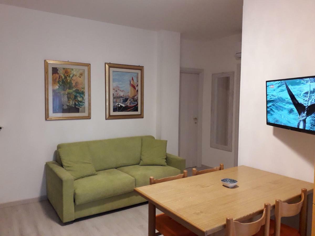 Appartamento Al Mare Lorella سوتّومارينا المظهر الخارجي الصورة